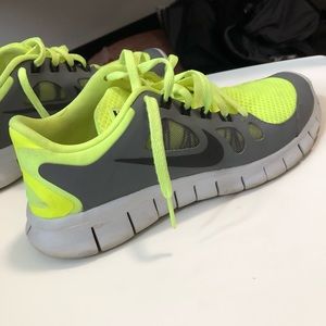 Nike shoes (women)